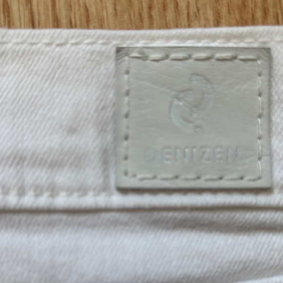 Denizen from Levi's Women's Cream Jean Shorts - Picture 3 of 5